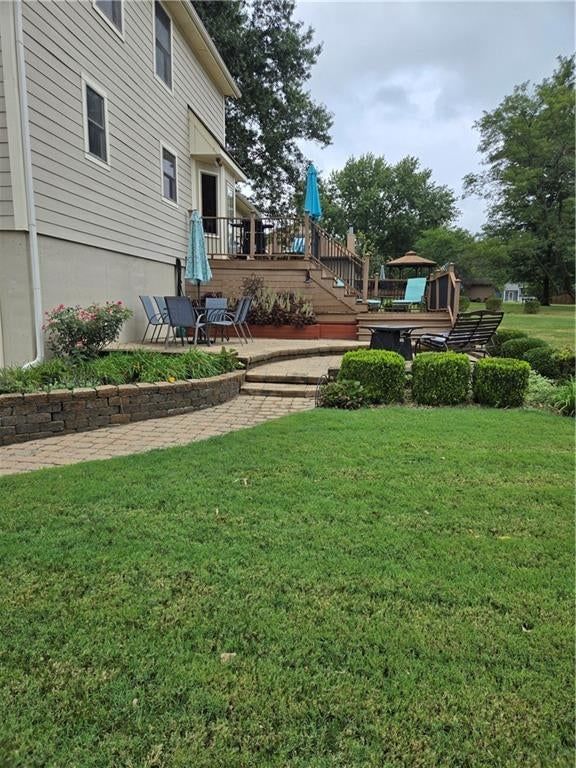 748 S Peculiar Drive — photo 2