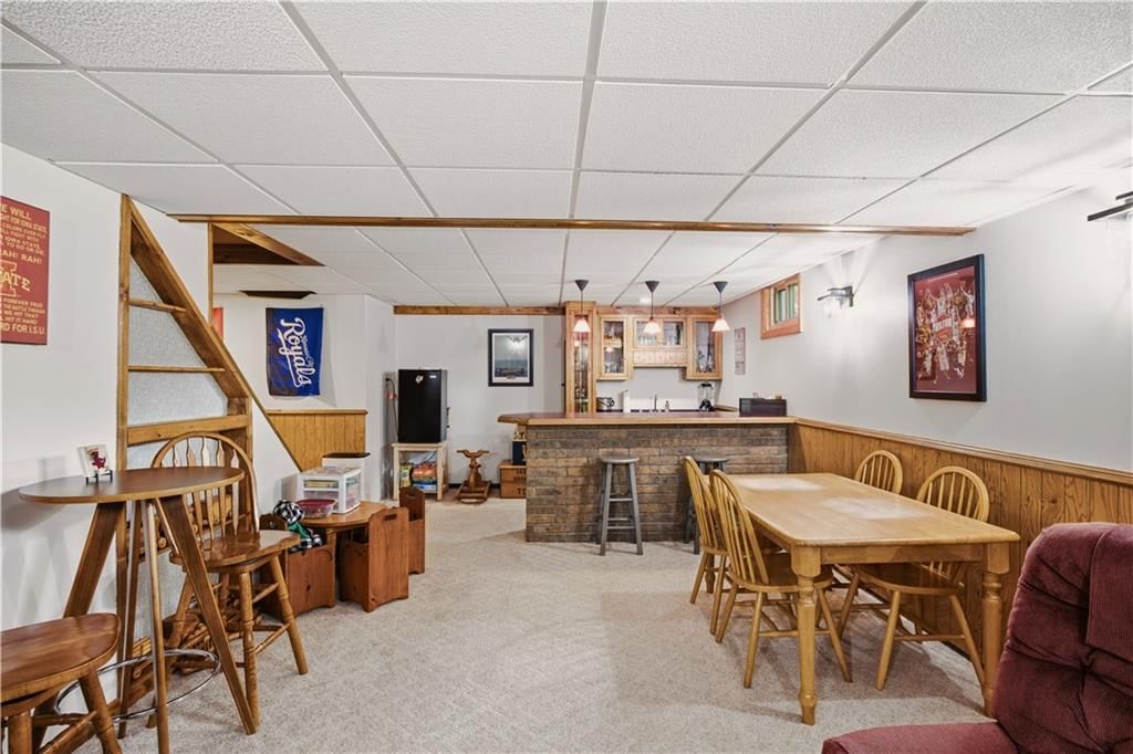 748 S Peculiar Drive — photo 29