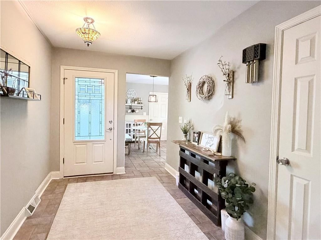 407 Linden Place — photo 1
