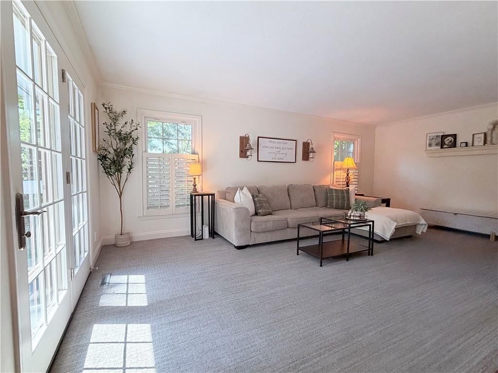 407 Linden Place — photo 9