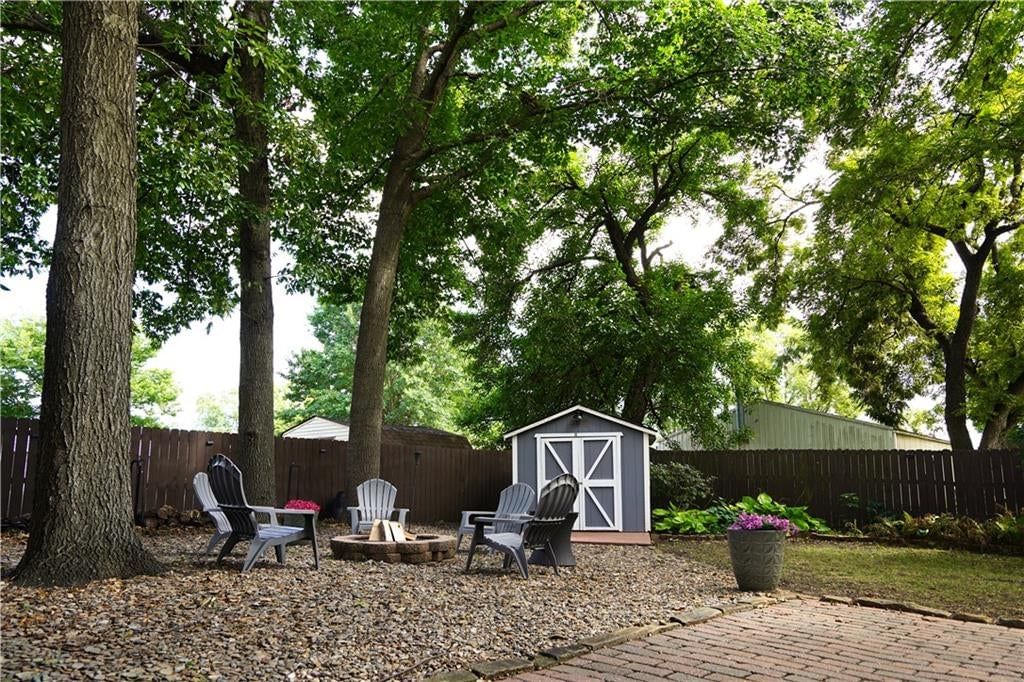 407 Linden Place — photo 30