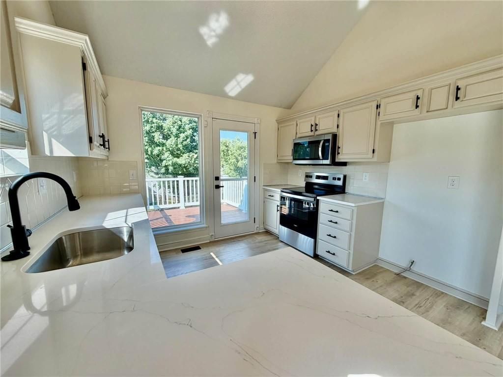 7608 NE 56th Street — photo 28
