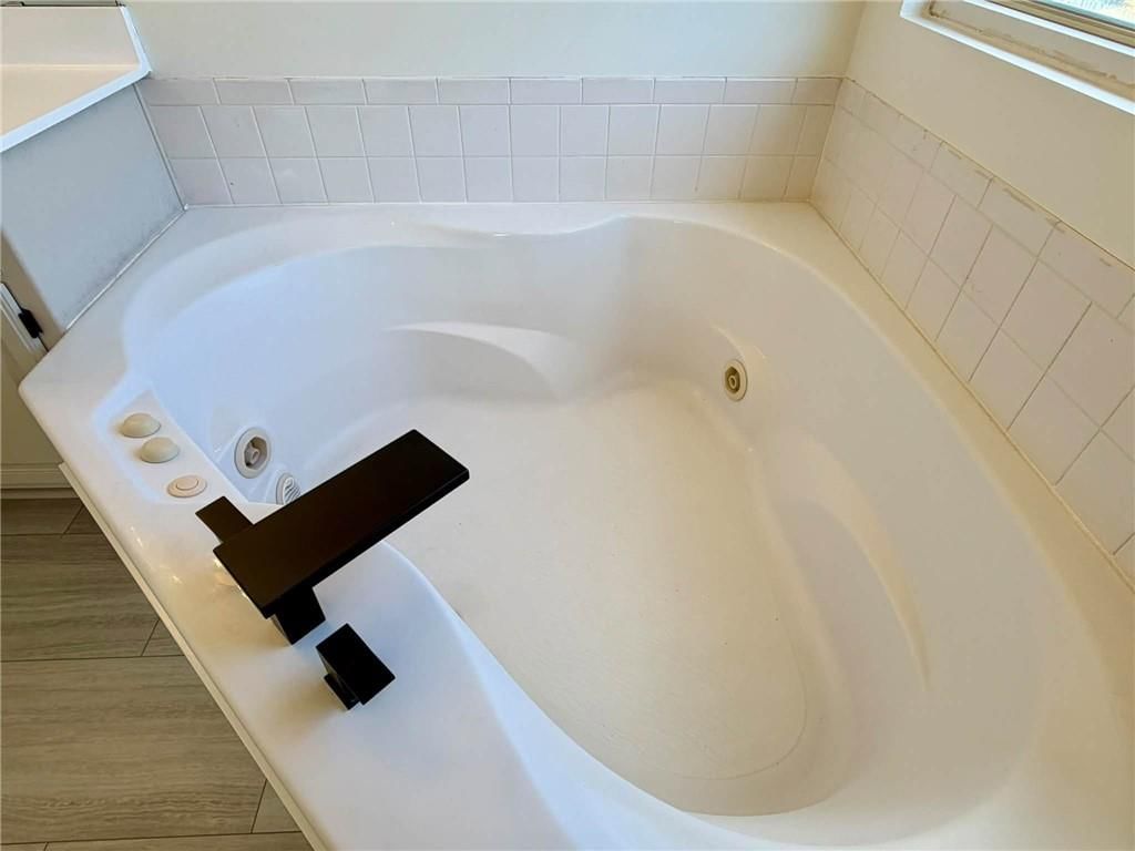 7608 NE 56th Street — photo 60