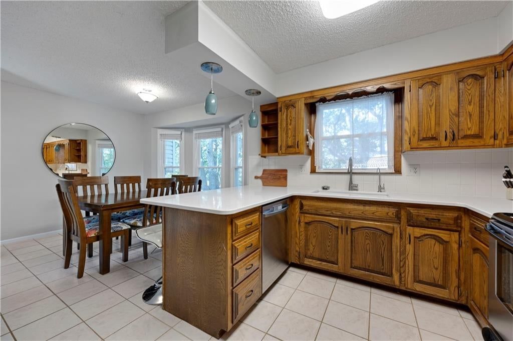 7910 Rene Street — photo 11