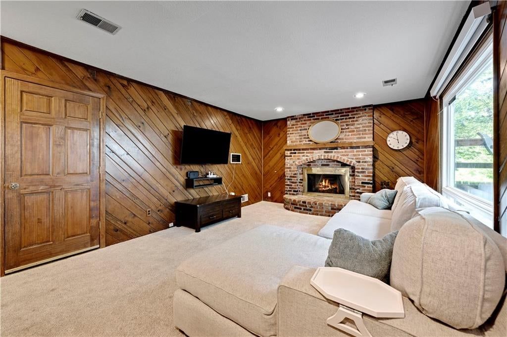 7910 Rene Street — photo 15