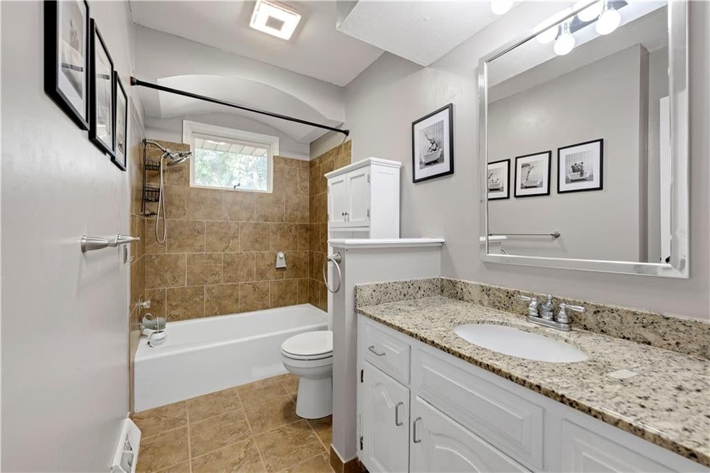 7910 Rene Street — photo 21