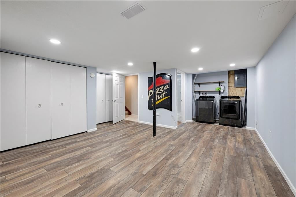 7910 Rene Street — photo 28