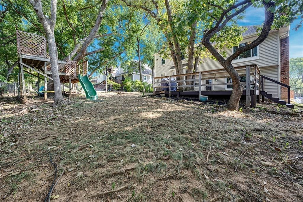 7910 Rene Street — photo 34