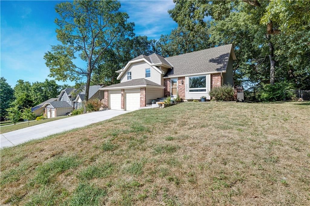 7910 Rene Street — photo 36