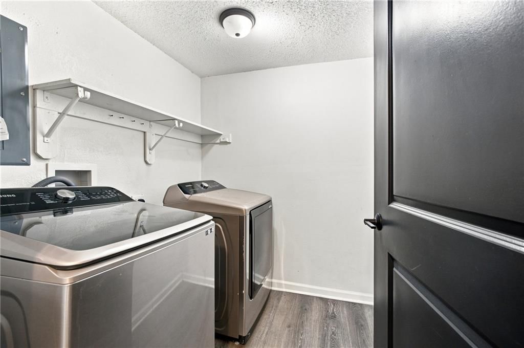 113 Topping Avenue — photo 12