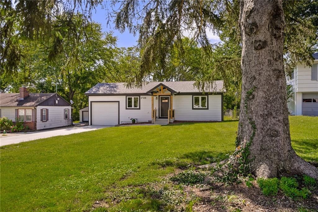 3739 Meadow Lane, Kansas City, MO