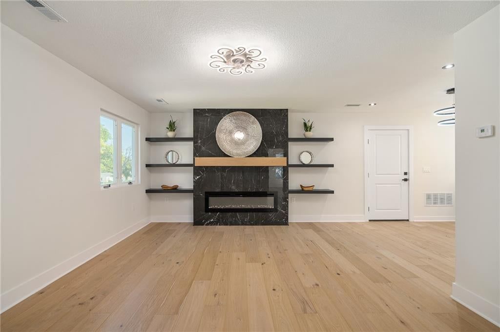 3739 Meadow Lane, Kansas City, MO