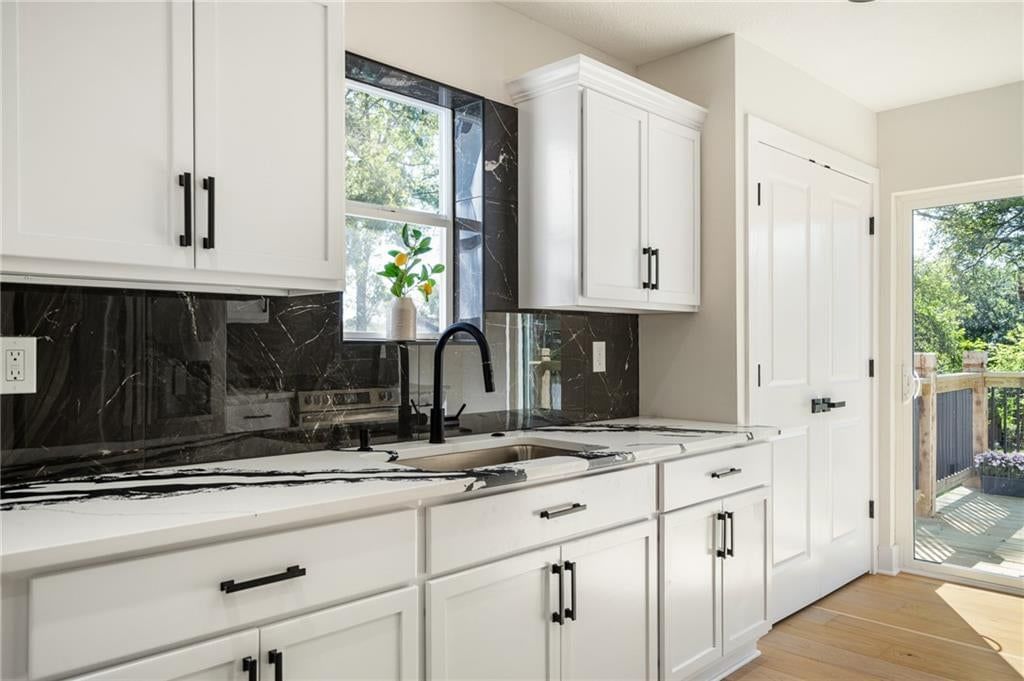 Photo 20 of 47, 3739 Meadow Lane, Kansas City, MO 64137