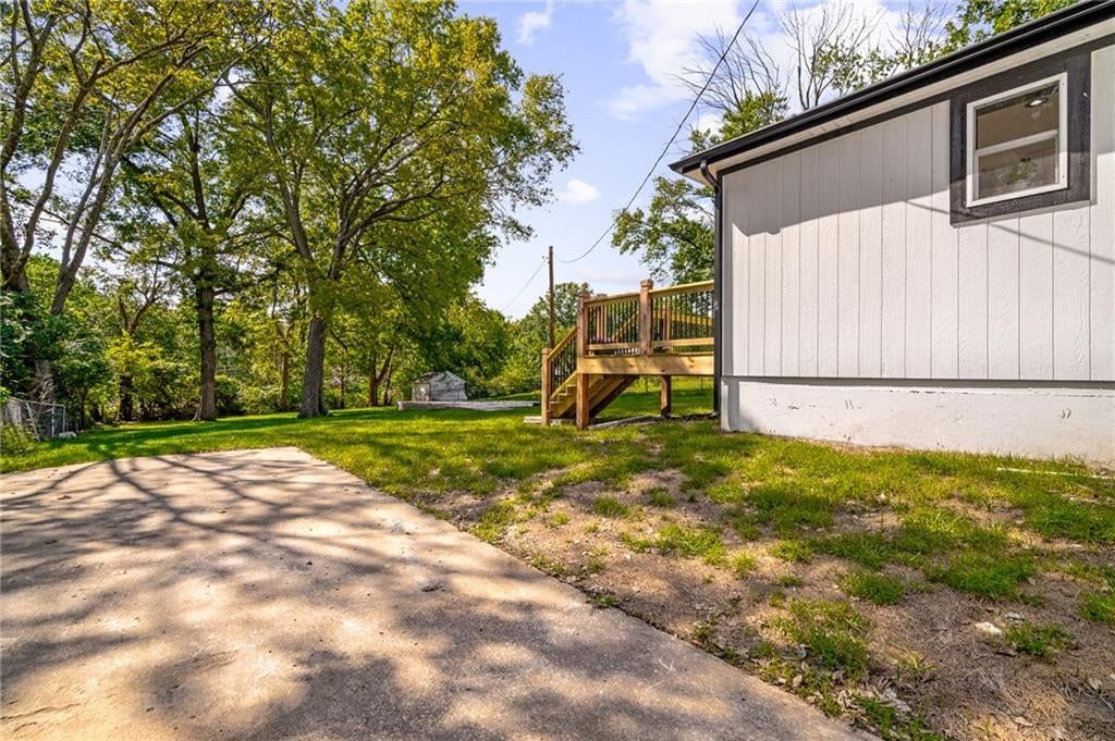 Photo 40 of 47, 3739 Meadow Lane, Kansas City, MO 64137