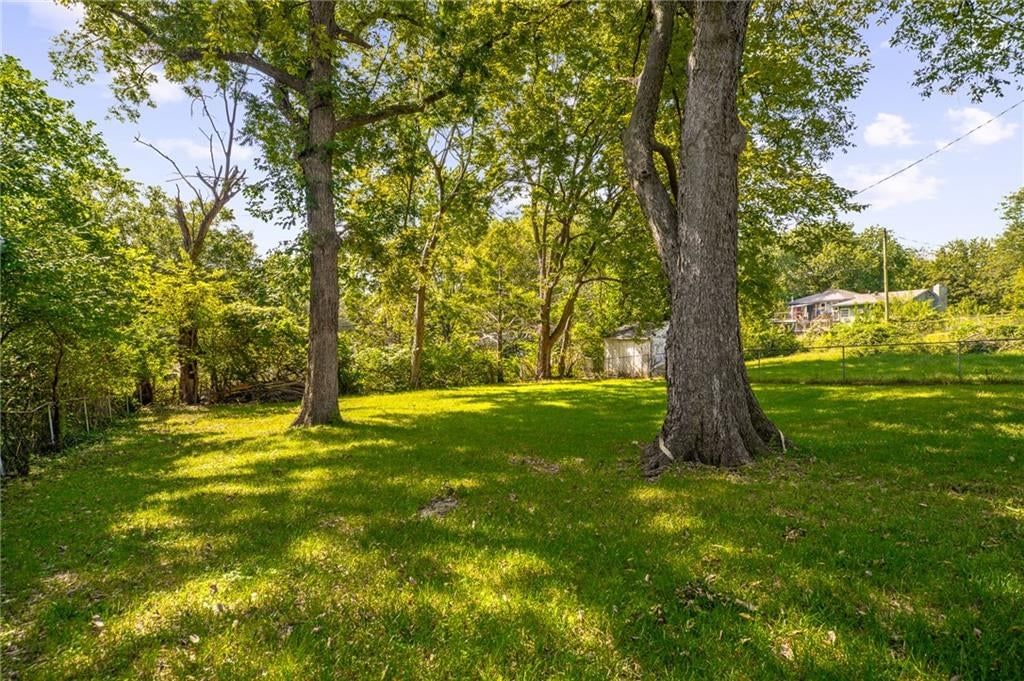 Photo 44 of 47 - 3739 Meadow Lane, Kansas City, MO 64137