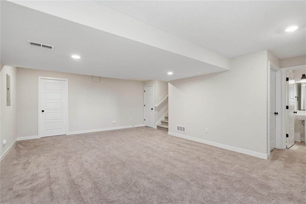 3727 SW Clayton Place — photo 33