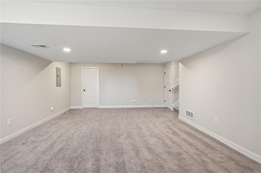 3727 SW Clayton Place — photo 35