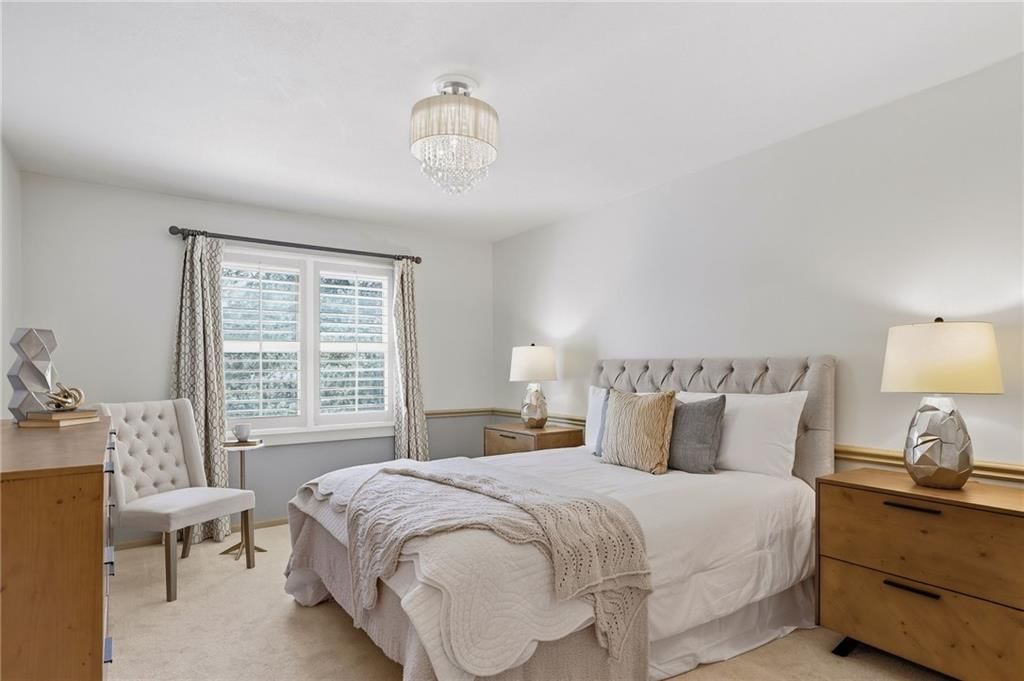 Photo 60 of 84 - 4001 W 101st Terrace, Overland Park, KS 66207