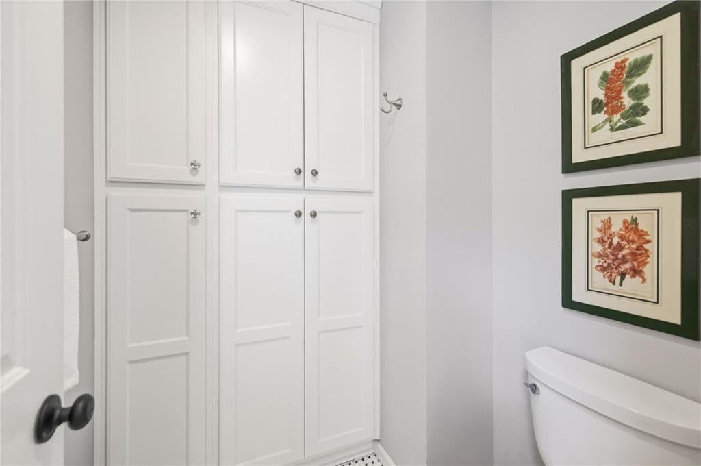 Photo 50 of 84 - 4001 W 101st Terrace, Overland Park, KS 66207