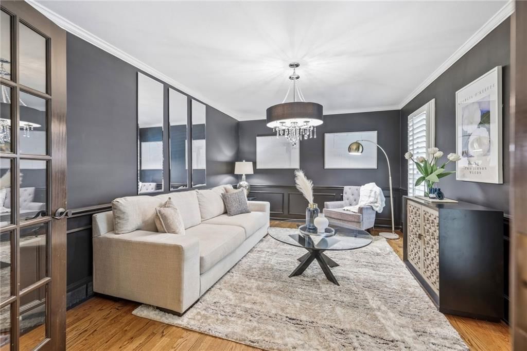 Photo 11 of 84 - 4001 W 101st Terrace, Overland Park, KS 66207