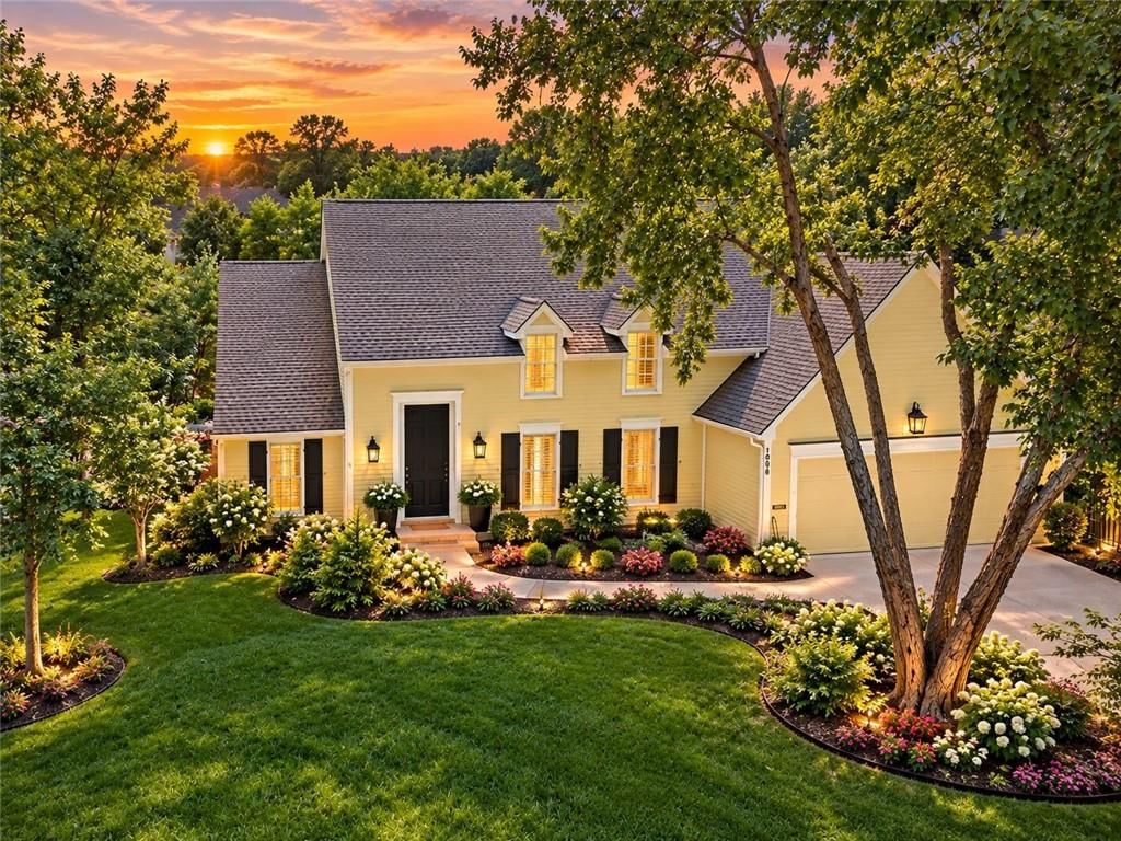 Photo 1 of 84 - 4001 W 101st Terrace, Overland Park, KS 66207