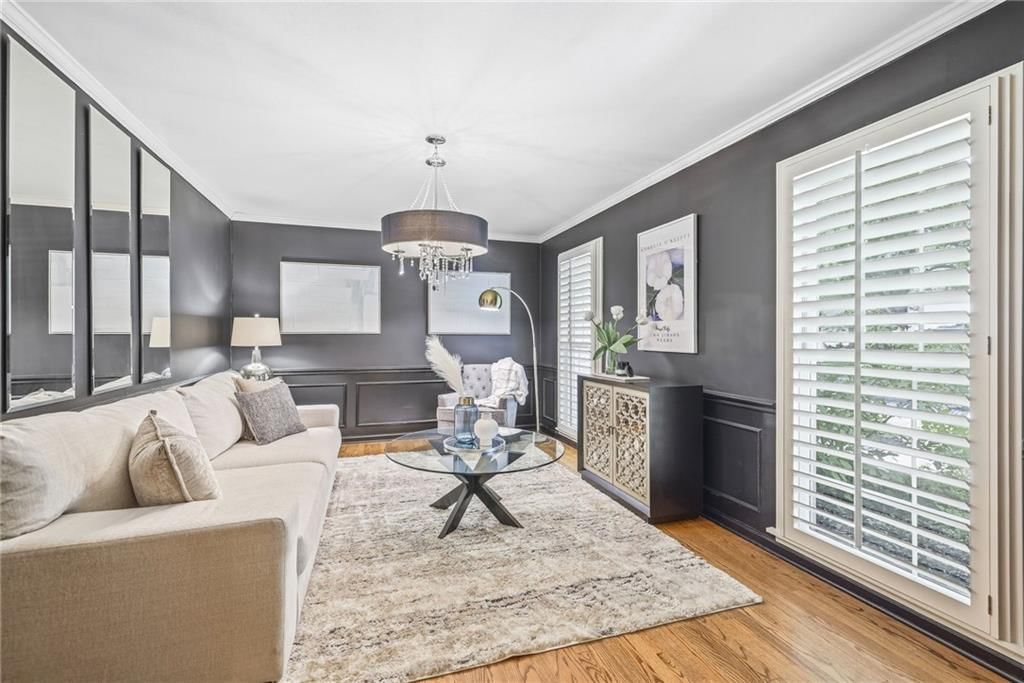 Photo 10 of 84 - 4001 W 101st Terrace, Overland Park, KS 66207