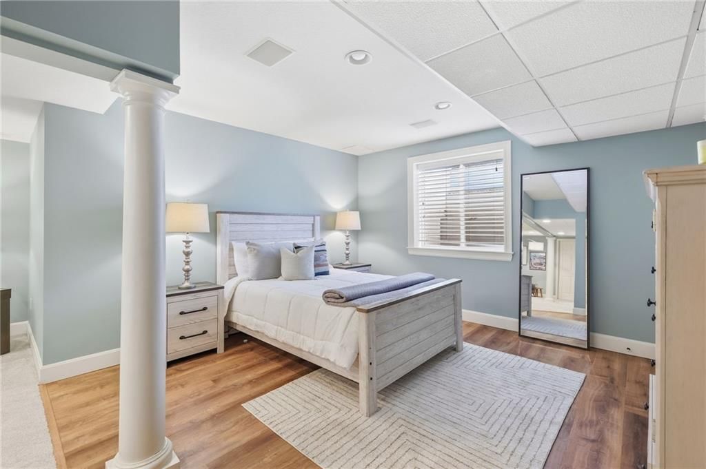 Photo 69 of 84 - 4001 W 101st Terrace, Overland Park, KS 66207
