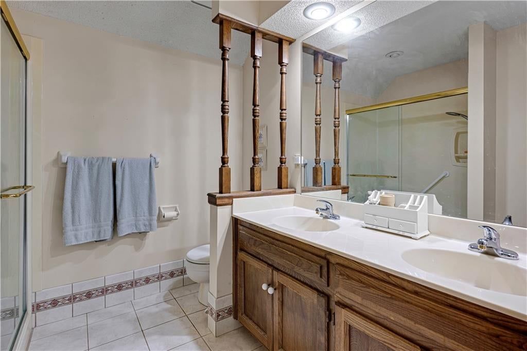 8017 W 115th Terrace — photo 54