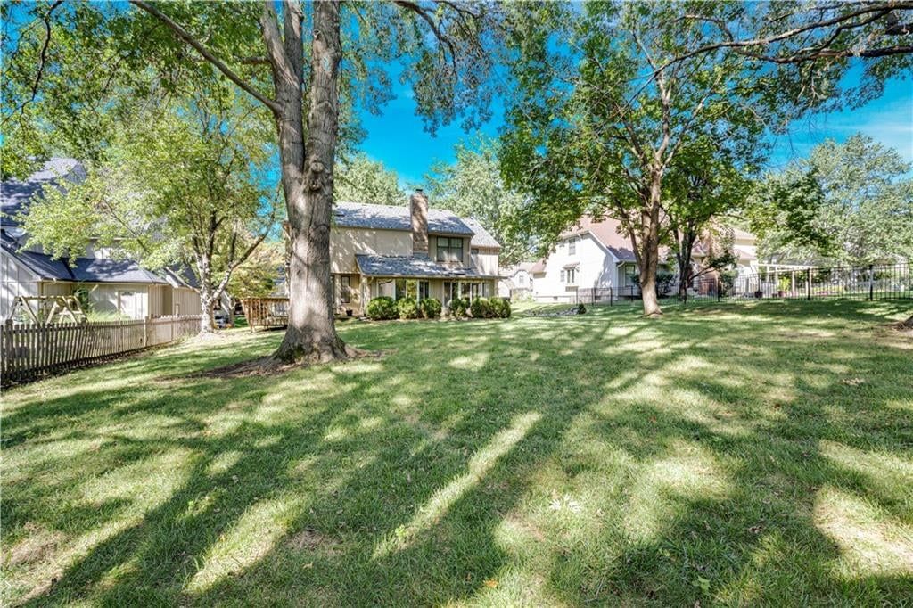 8017 W 115th Terrace — photo 55