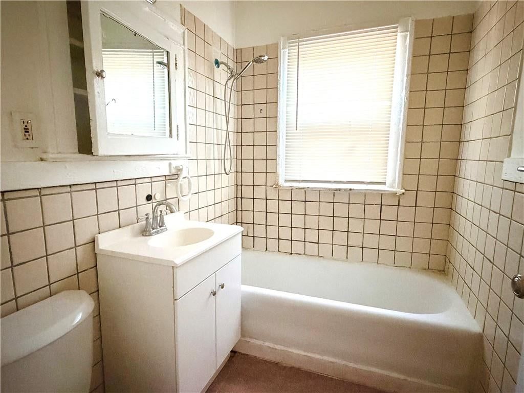 5233 HIGHLAND Avenue — photo 8