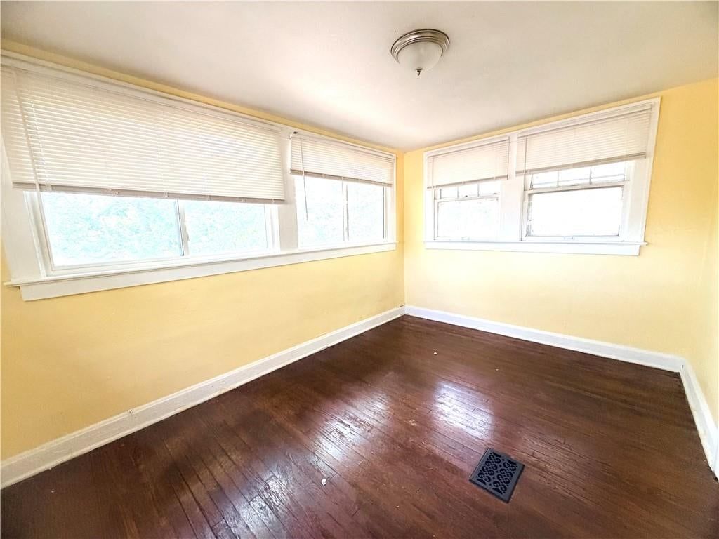 5233 HIGHLAND Avenue — photo 11
