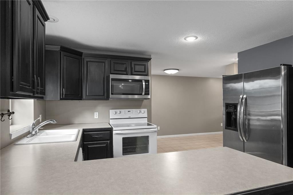 3325 Locust Street — photo 8