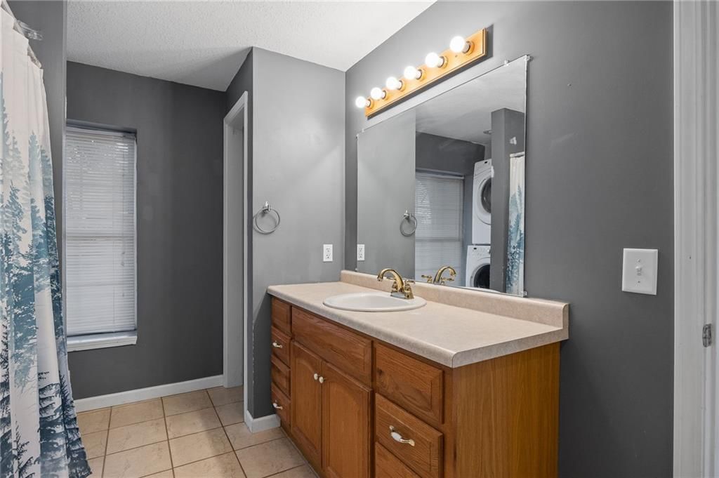 3325 Locust Street — photo 13