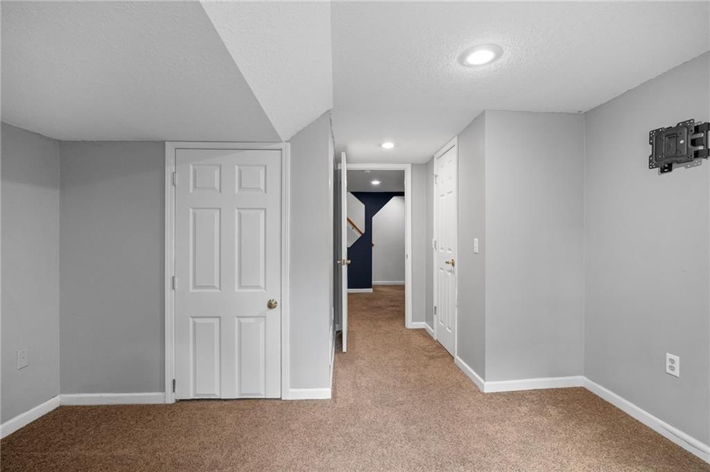 3325 Locust Street — photo 21