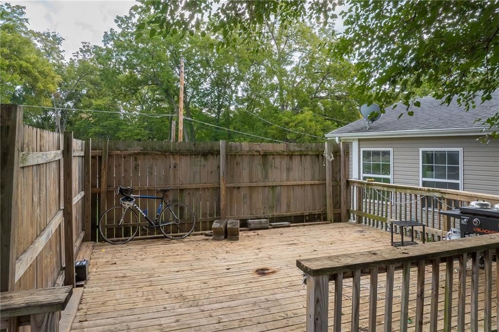3325 Locust Street — photo 26