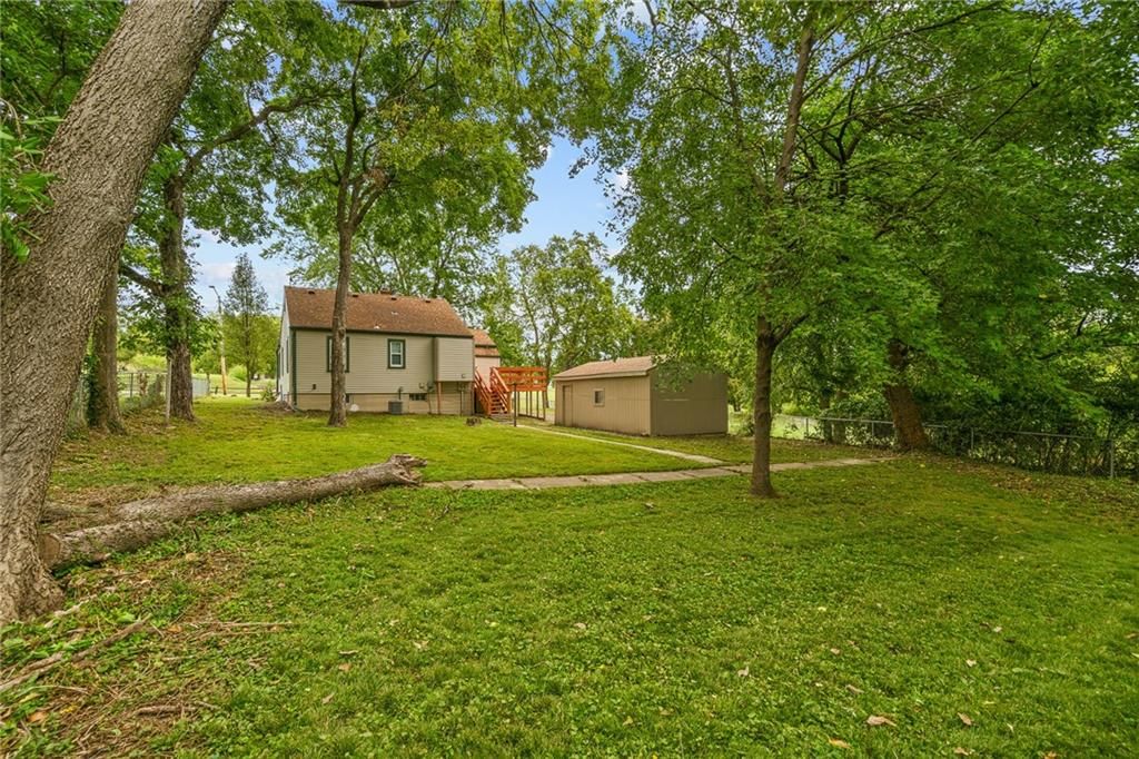 2022 S Hardy Ave — photo 24