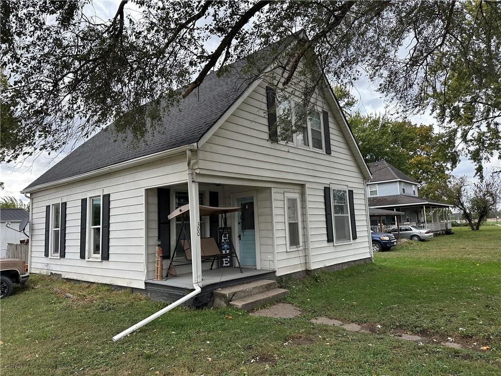 300 NE 1st Street — photo 6