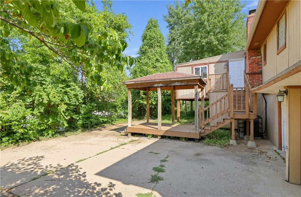 9816 Bellaire Street — photo 4