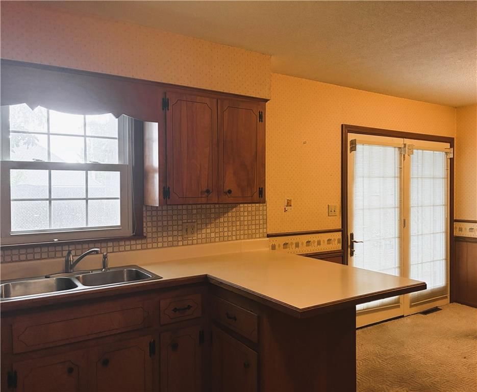Photo 8 of 26 - 1212 SW Horizon Drive, Blue Springs, MO 64015