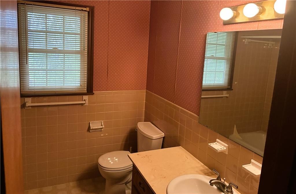 Photo 20 of 26 - 1212 SW Horizon Drive, Blue Springs, MO 64015