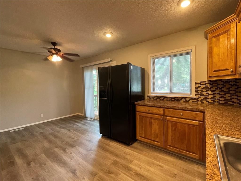 18904 E Arrowhead Drive — photo 6