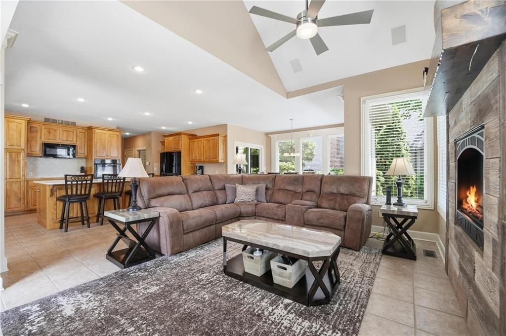 20733 W 92nd Street — photo 22