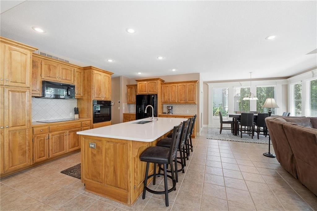 20733 W 92nd Street — photo 31