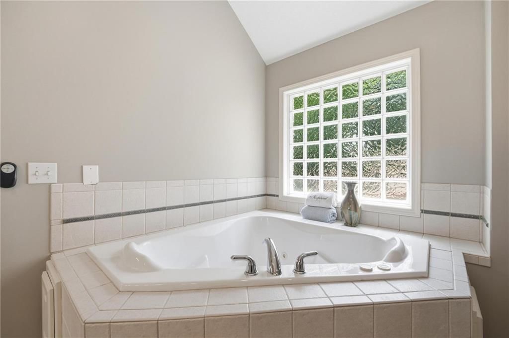 20733 W 92nd Street — photo 46
