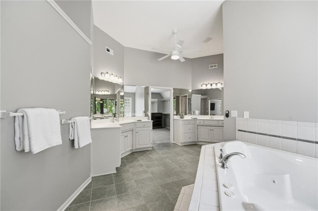 20733 W 92nd Street — photo 47