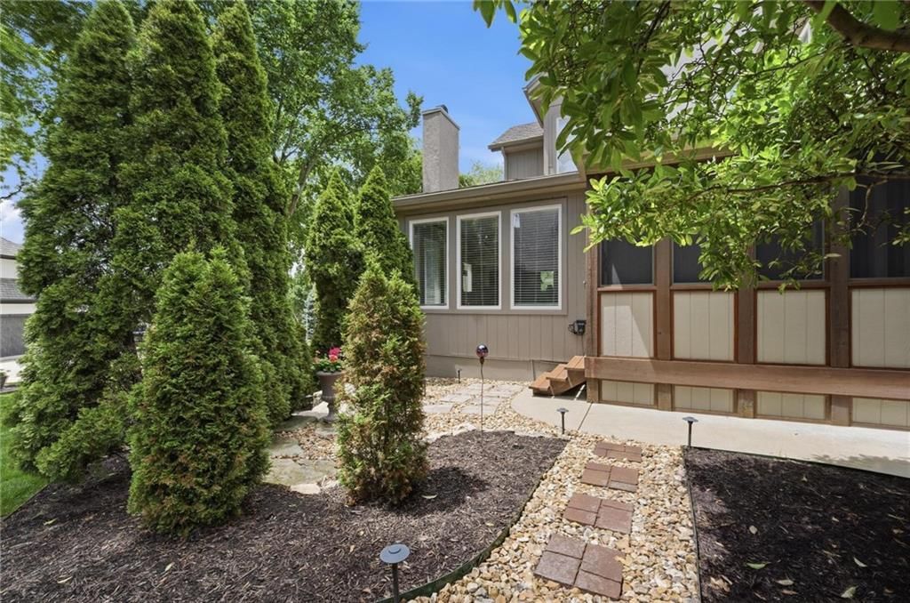20733 W 92nd Street — photo 75
