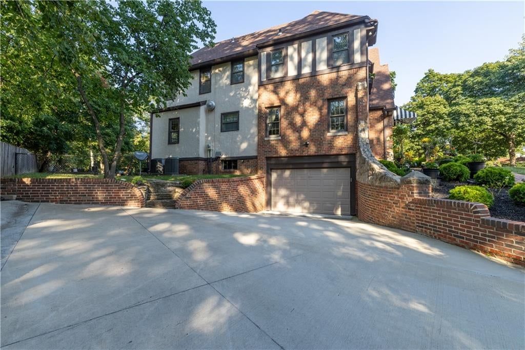 1610 Ashland Avenue — photo 56