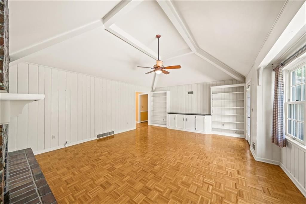 8124 Granada Road — photo 12