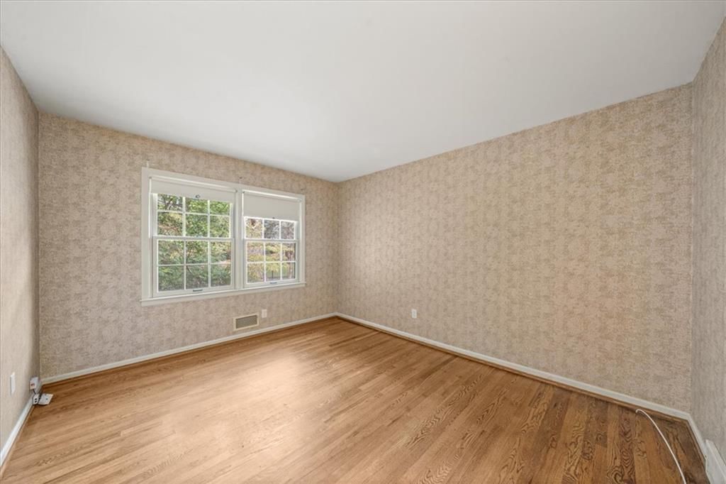 8124 Granada Road — photo 17