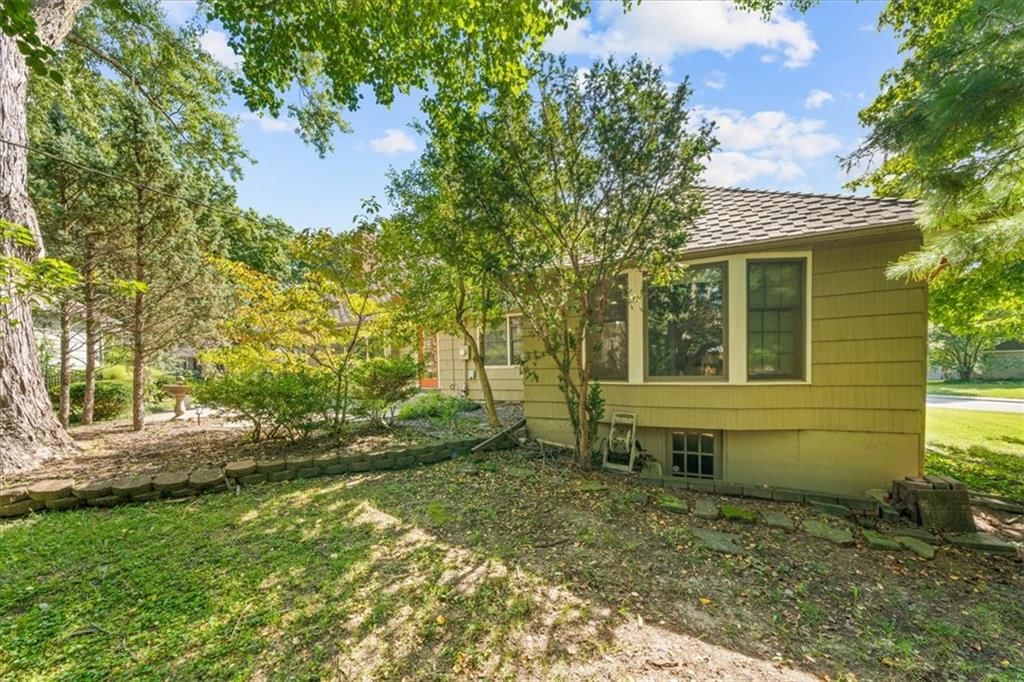 8124 Granada Road — photo 27